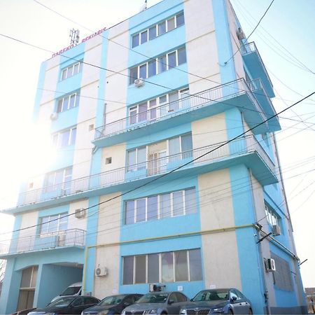 Luana Airport Apartments #9 Otopeni Exterior photo